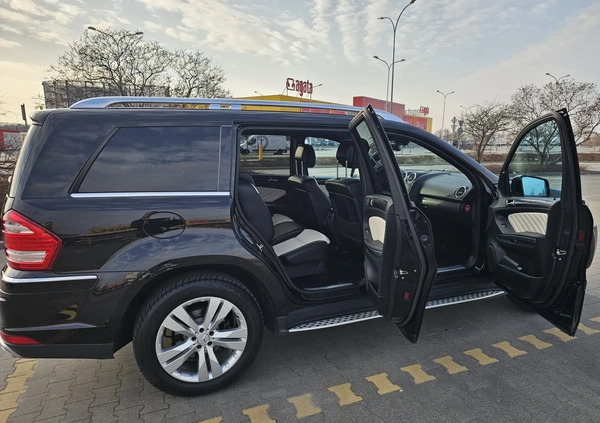 Mercedes-Benz GL cena 132000 przebieg: 124500, rok produkcji 2012 z Kałuszyn małe 562